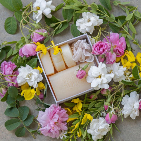 Flower Gaze Bathing Box